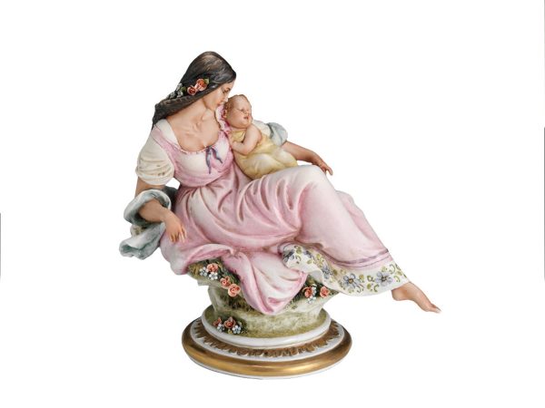 Maternità in porcellana